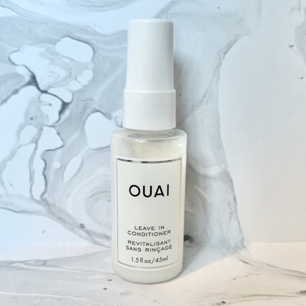 💙2/$20💙 OUAI Leave In Conditioner Mini - Picture 1 of 1
